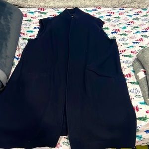 Gap xxl sleeveless coat. Used. In good condition.